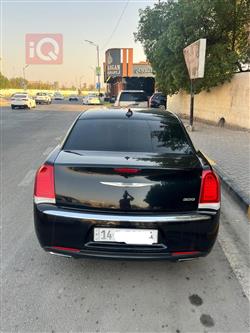 کرایسلەر 300